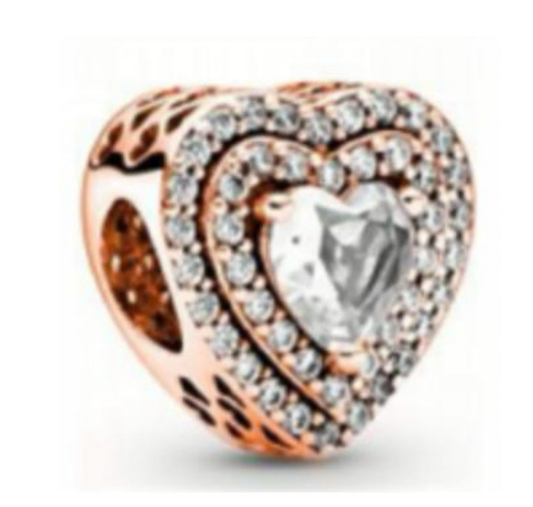 CHARM SEPARADOR CORAZÓN ELEVADO RESPLANDECIENTE Recubrimiento en Oro 14k
